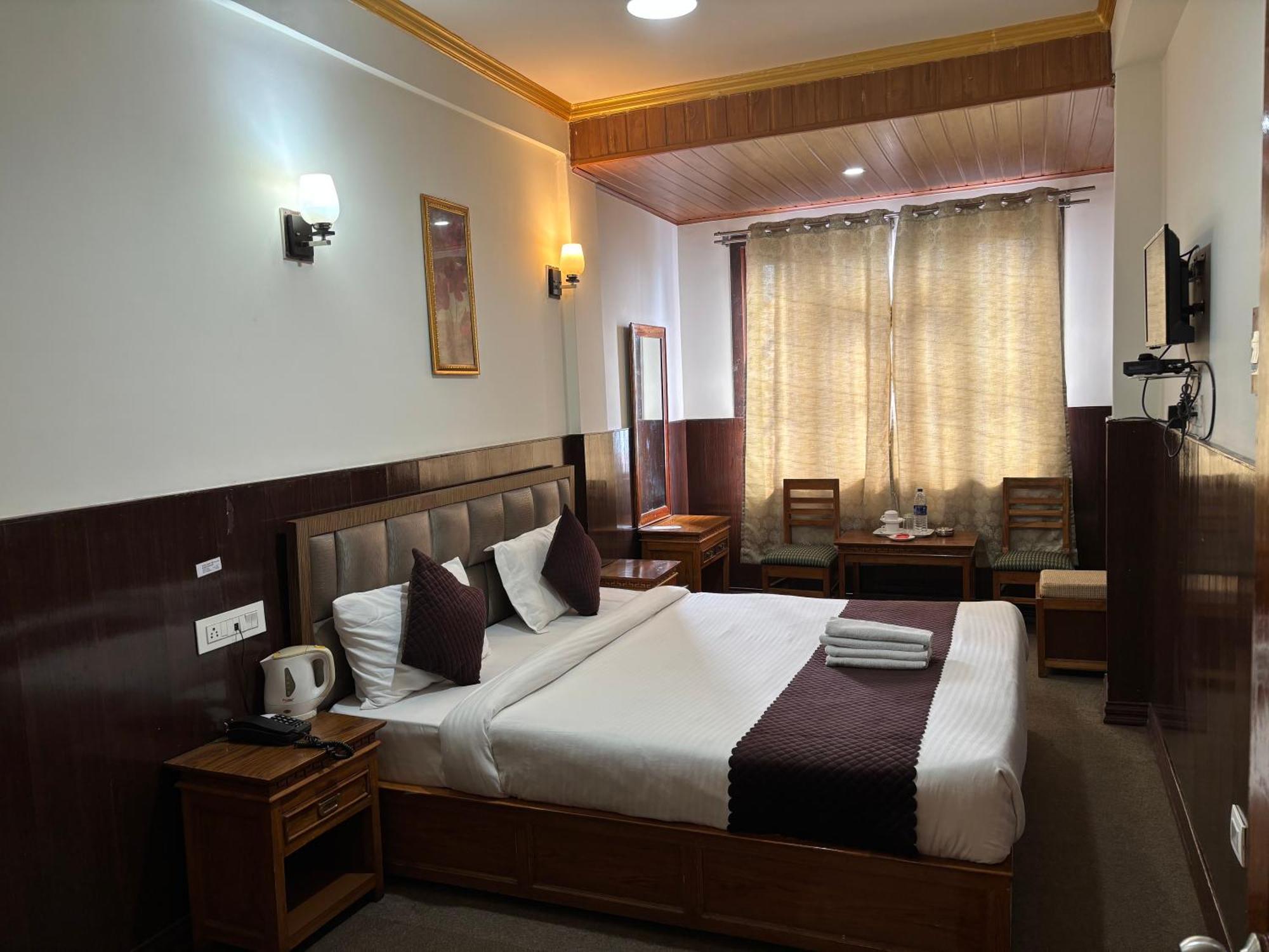 Hotel Kasturi Palace & Restaurant Darjeeling Νταρτζίλινγκ Εξωτερικό φωτογραφία