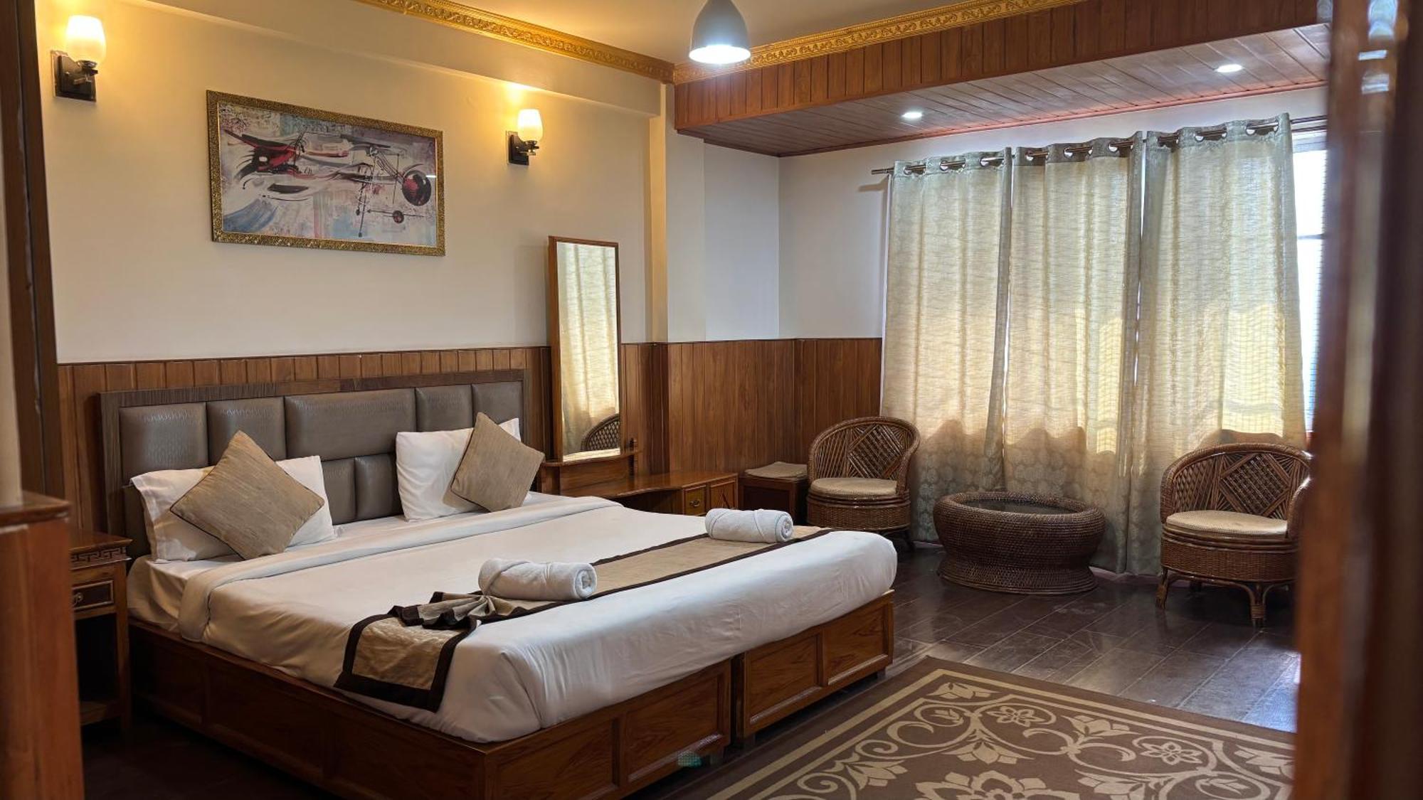 Hotel Kasturi Palace & Restaurant Darjeeling Νταρτζίλινγκ Εξωτερικό φωτογραφία