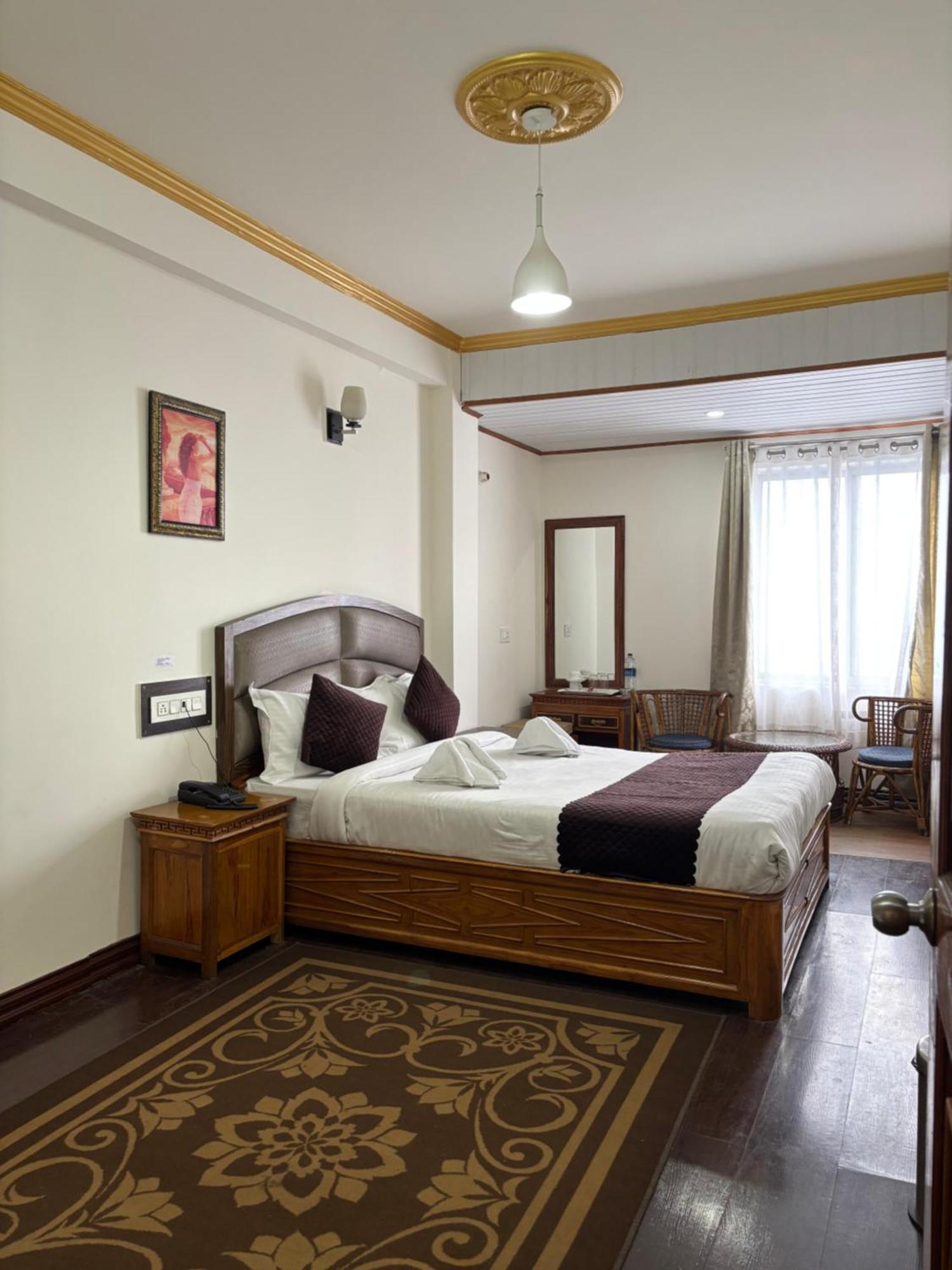 Hotel Kasturi Palace & Restaurant Darjeeling Νταρτζίλινγκ Εξωτερικό φωτογραφία