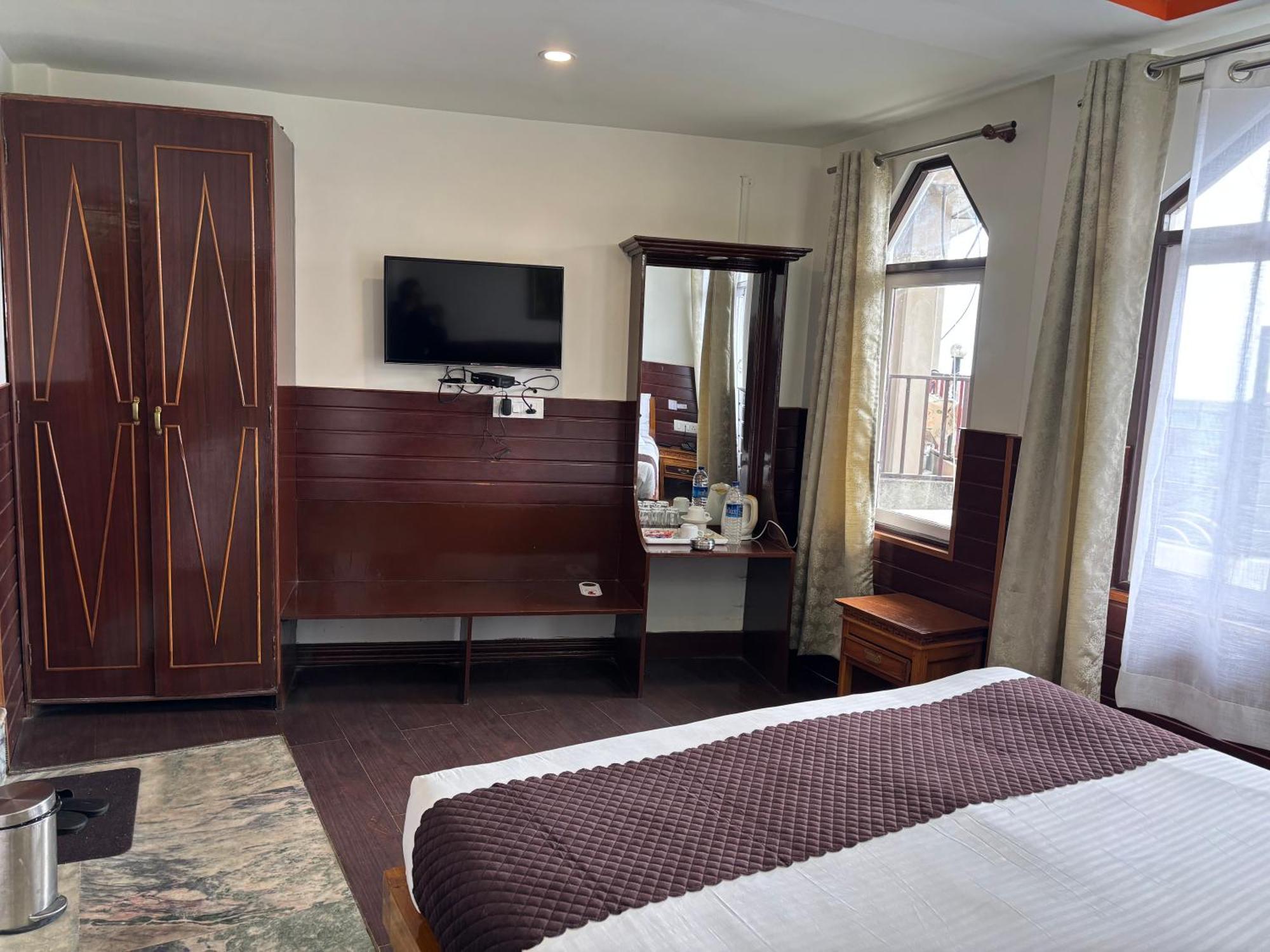 Hotel Kasturi Palace & Restaurant Darjeeling Νταρτζίλινγκ Εξωτερικό φωτογραφία