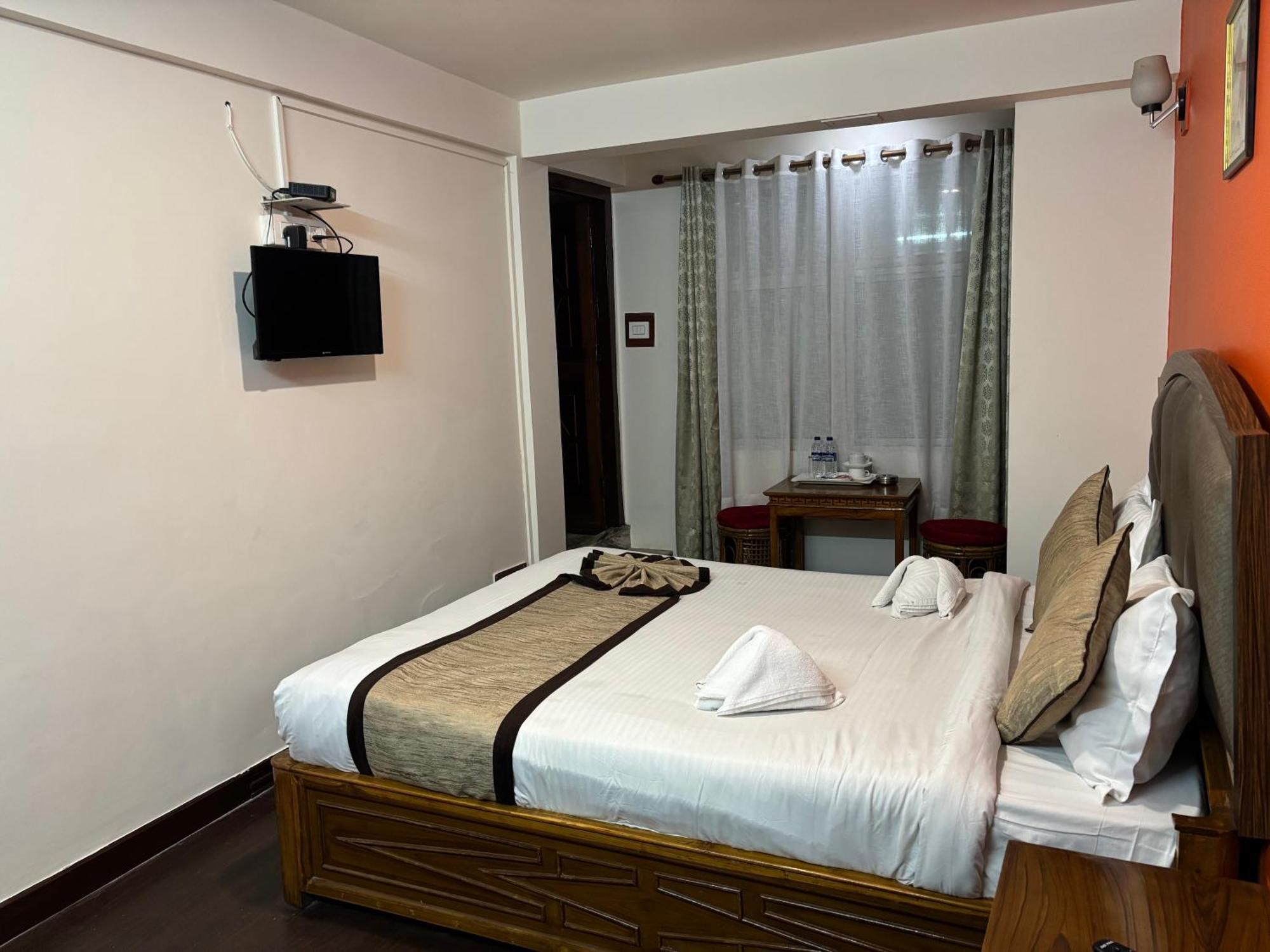 Hotel Kasturi Palace & Restaurant Darjeeling Νταρτζίλινγκ Εξωτερικό φωτογραφία