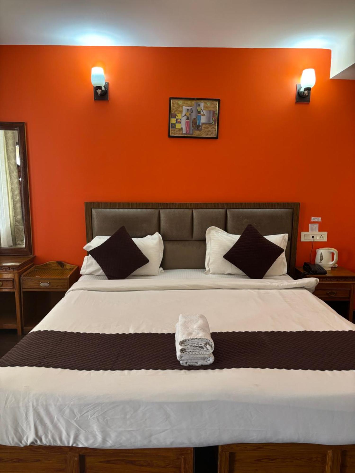 Hotel Kasturi Palace & Restaurant Darjeeling Νταρτζίλινγκ Εξωτερικό φωτογραφία