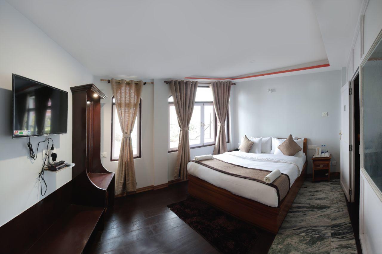 Hotel Kasturi Palace & Restaurant Darjeeling Νταρτζίλινγκ Εξωτερικό φωτογραφία